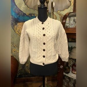 EUC BLARNEY IRISH WOOL KID CREAM CARDIGAN WITH IRISH BUTTON.